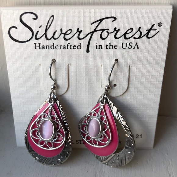 Earrings - Picture 1 of 2